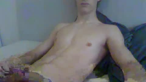 Snapshot of julienterrierl2l chatting on March 31, 4:40 pm Julienl2l online show from March 31, 4:40 pm