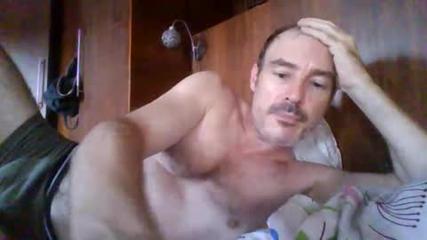 julienthefrench online show from December 14, 3:06 pm