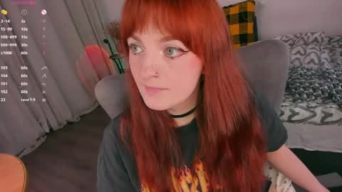 Snapshot of juliet_schoolgirl chatting on April 28, 2:55 pm Juliet online show from April 28, 2:55 pm