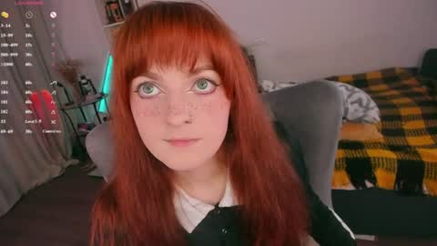 Snapshot of juliet_schoolgirl chatting on June 10, 2:34 am Juliet online show from June 10, 2:34 am