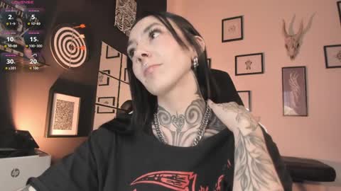 juliet_sourire online show from April 9, 10:48 pm