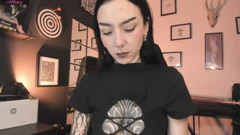 juliet_sourire online show from April 17, 11:57 am