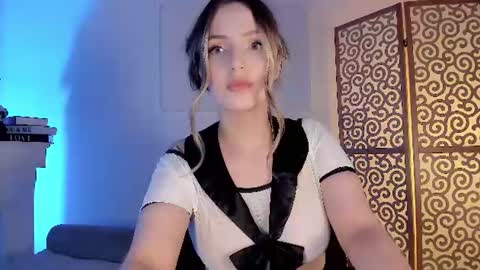 Snapshot of julieta369 chatting on June 21, 11:29 pm Julieta369 online show from June 21, 11:29 pm