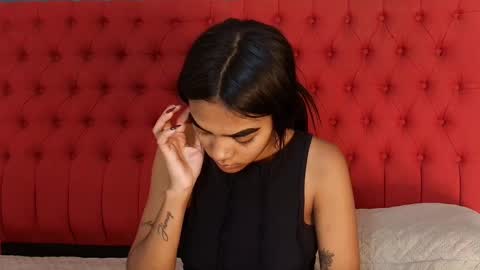 Juli online show from February 24, 7:23 pm