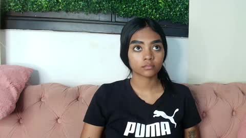 Juli online show from April 7, 7:03 pm