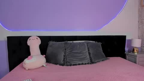 Julieta  online show from October 28, 12:09 pm