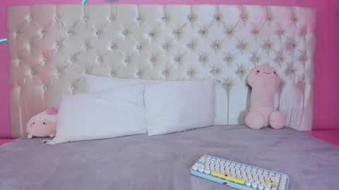 Julieta  online show from February 2, 12:04 pm