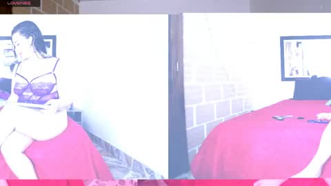 Snapshot of julieta_rodriguez chatting on April 29, 4:55 pm Julieta Rodriguez online show from April 29, 4:55 pm