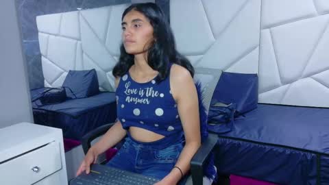 Julieta online show from January 10, 7:04 pm