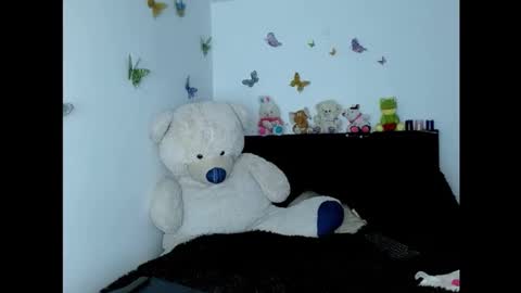 Andrea online show from January 7, 10:30 pm