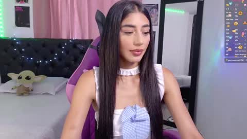 Snapshot of julietacheer chatting on May 28, 2:36 pm Julieta online show from May 28, 2:36 pm
