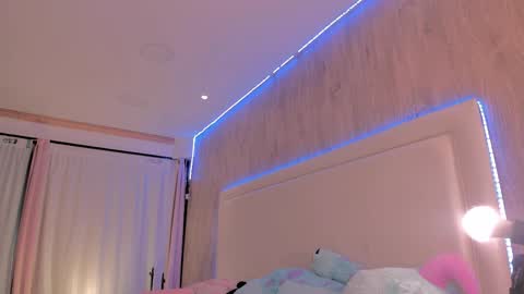 Julieta Vargas online show from April 4, 7:00 pm