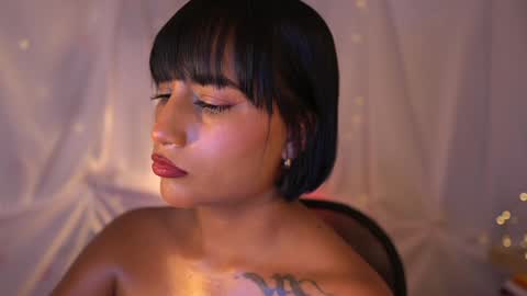 julietawinona online show from January 19, 12:38 am