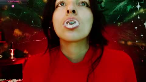 Snapshot of julieth_sex1 chatting on May 17, 6:11 am online show from May 17, 6:11 am