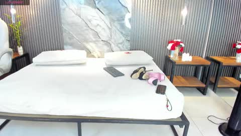 Julietha online show from February 2, 3:05 am