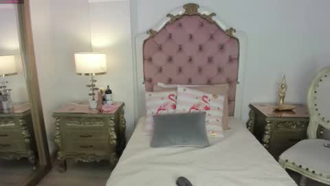 Snapshot of julietta_pink chatting on February 14, 11:40 am Julieta online show from February 14, 11:40 am