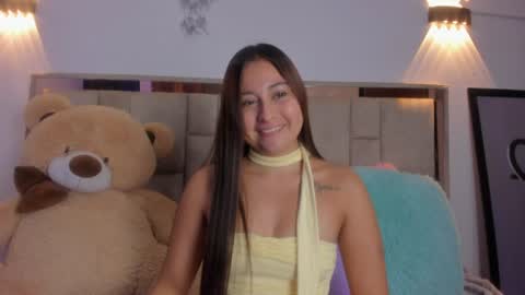 Snapshot of juliettaarlet chatting on June 8, 11:10 am juliettaarlet online show from June 8, 11:10 am