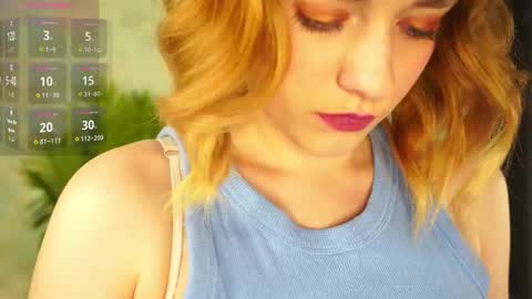 Mia online show from March 22, 3:10 am