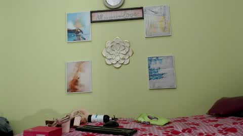 Snapshot of juliette18rose chatting on May 6, 1:36 am juliette18rose online show from May 6, 1:36 am