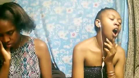 Snapshot of juliette9794 chatting on September 29, 8:02 pm juliette9794 online show from September 29, 8:02 pm