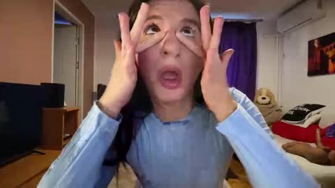 Rose online show from March 7, 11:29 am