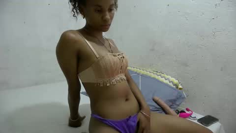 juliexexy online show from October 23, 3:44 pm
