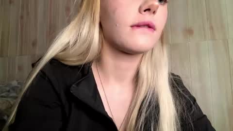 Malin online show from June 8, 3:12 pm