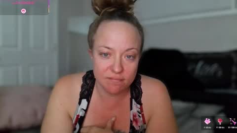 Juli Monroe online show from November 7, 3:06 am