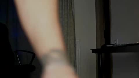 JULiUS   online show from October 25, 8:03 pm