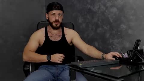 JULiUS   online show from October 31, 9:16 pm