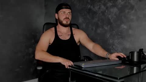 JULiUS   online show from November 1, 10:12 pm