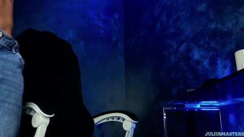 JULiUS   online show from March 24, 7:52 pm