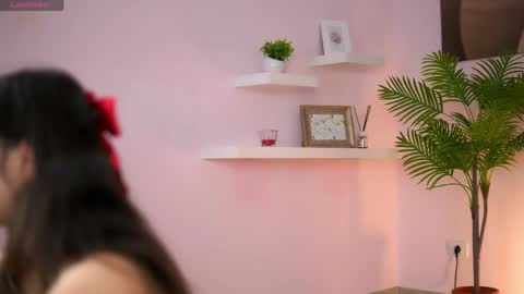 Snapshot of jullyfox chatting on May 3, 10:43 am Foxy online show from May 3, 10:43 am