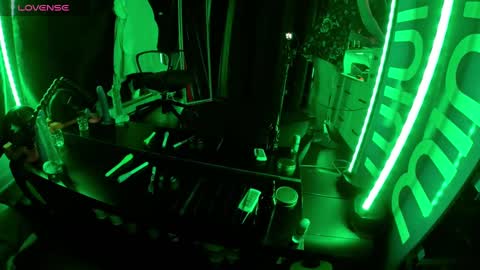 Julie online show from October 19, 10:54 pm