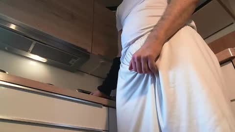 Snapshot of junction1000 chatting on December 25, 8:51 am Gregor online show from December 25, 8:51 am