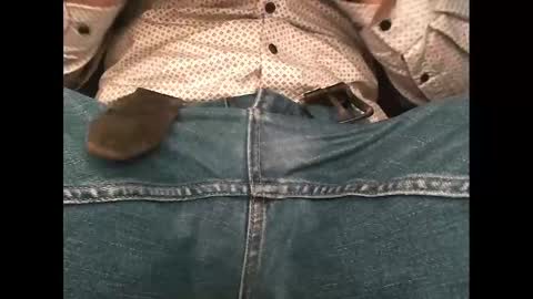 Snapshot of junction1000 chatting on February 13, 5:22 pm Gregor online show from February 13, 5:22 pm