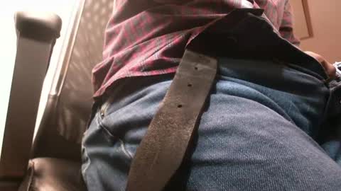 Snapshot of junction1000 chatting on March 5, 12:44 pm Gregor online show from March 5, 12:44 pm