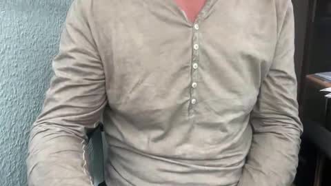 Snapshot of junction1000 chatting on September 16, 10:16 am Gregor online show from September 16, 10:16 am