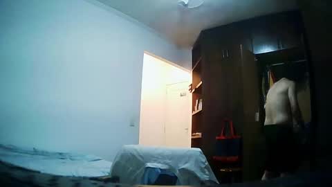 Mia online show from January 19, 7:15 pm