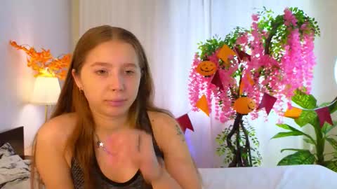 Kate online show from October 17, 7:00 am