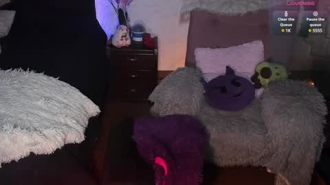 Snapshot of junee_ chatting on December 15, 8:36 pm Maria online show from December 15, 8:36 pm