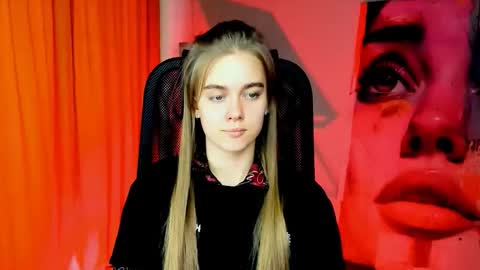 junewoods online show from March 23, 12:31 pm