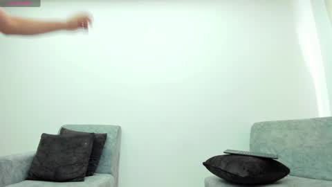 Junior online show from December 6, 9:46 pm