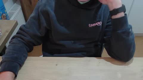 junk2711 online show from October 19, 1:23 pm