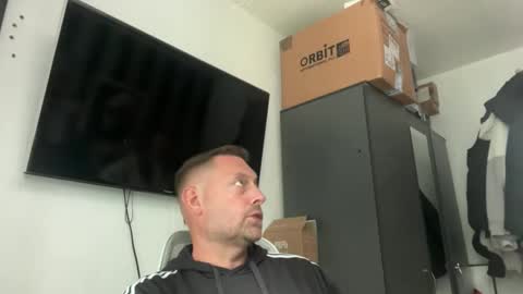 Snapshot of junky345 chatting on June 7, 2:32 pm Junky online show from June 7, 2:32 pm