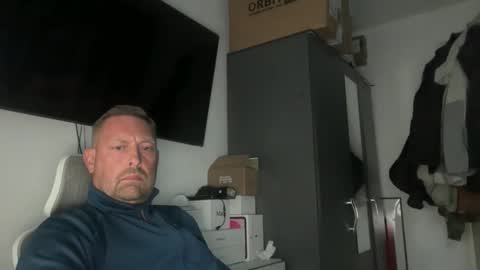 Snapshot of junky345 chatting on June 8, 7:36 pm Junky online show from June 8, 7:36 pm