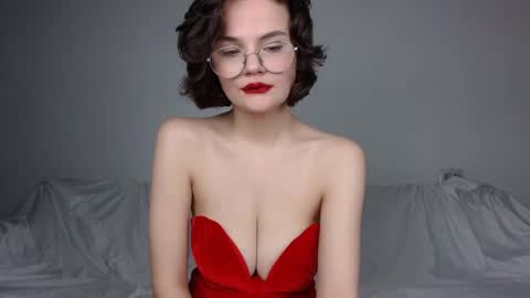 Snapshot of junnewers chatting on December 29, 7:32 pm JunneWers online show from December 29, 7:32 pm