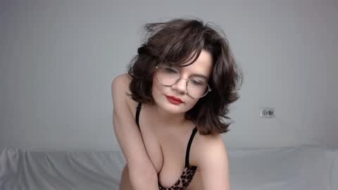 Snapshot of junnewers chatting on February 25, 4:42 pm JunneWers online show from February 25, 4:42 pm