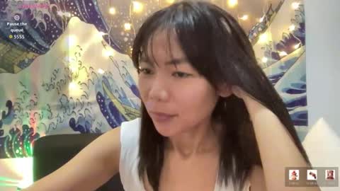 Snapshot of junovaughn chatting on February 12, 1:17 pm junovaughn online show from February 12, 1:17 pm