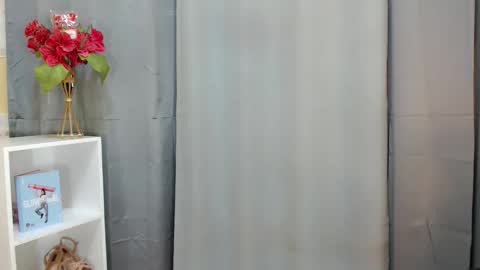 Julia online show from April 13, 1:49 pm